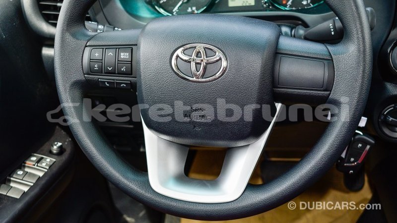 Big with watermark toyota hilux belait import dubai 3402