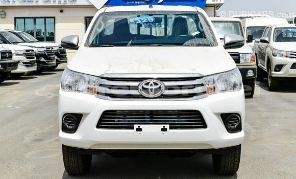 Buy Import Toyota Hilux White Car in Import - Dubai in Belait Buy Import Toyota Hilux White Car in Import - Dubai in Belait