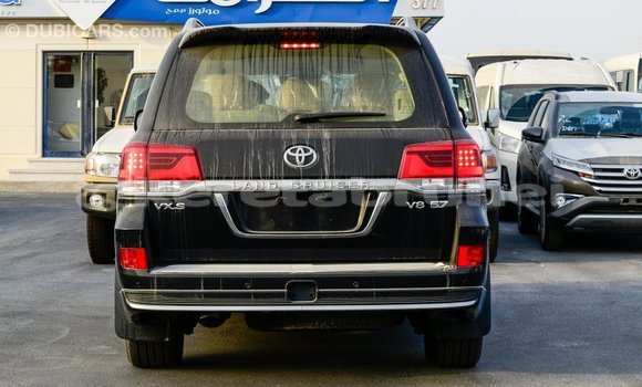 Buy Import Toyota Land Cruiser Black Car in Import - Dubai in Belait Buy Import Toyota Land Cruiser Black Car in Import - Dubai in Belait