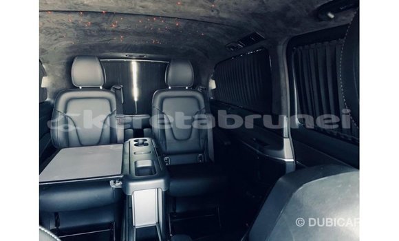 Buy Import Mercedes-Benz 250 Black Car in Import - Dubai in Belait Buy Import Mercedes-Benz 250 Black Car in Import - Dubai in Belait