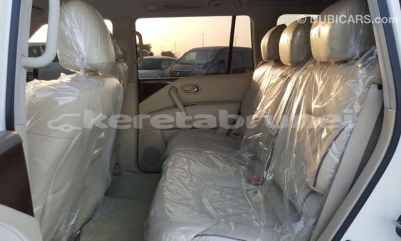 Buy Import Nissan Patrol White Car in Import - Dubai in Belait Buy Import Nissan Patrol White Car in Import - Dubai in Belait