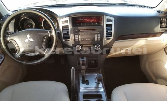 Buy Import Mitsubishi Pajero Black Car in Import - Dubai in Belait Buy Import Mitsubishi Pajero Black Car in Import - Dubai in Belait