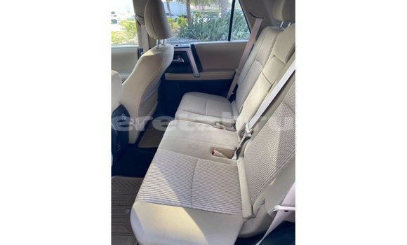 Buy Import Toyota HiAce White Truck in Import - Dubai in Belait Buy Import Toyota HiAce White Truck in Import - Dubai in Belait