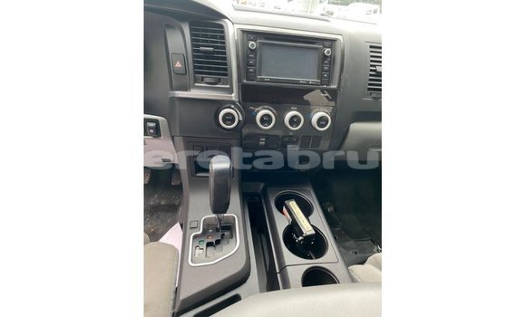 Buy Import Toyota Sequoia White Car in Import - Dubai in Belait Buy Import Toyota Sequoia White Car in Import - Dubai in Belait