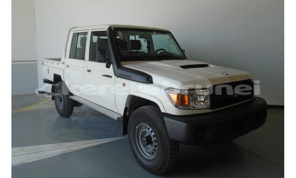 Buy Import Toyota Land Cruiser White Car in Import - Dubai in Belait Buy Import Toyota Land Cruiser White Car in Import - Dubai in Belait