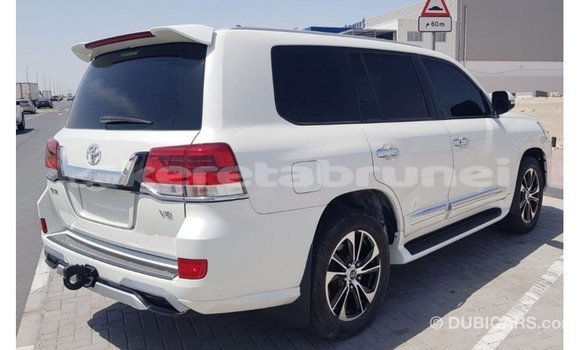 Buy Import Toyota Land Cruiser White Car in Import - Dubai in Belait Buy Import Toyota Land Cruiser White Car in Import - Dubai in Belait