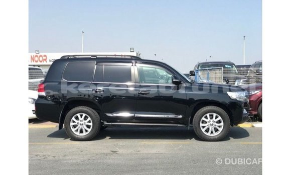Buy Import Toyota Land Cruiser Black Car in Import - Dubai in Belait Buy Import Toyota Land Cruiser Black Car in Import - Dubai in Belait