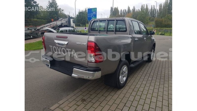 Big with watermark toyota hilux belait import dubai 3463