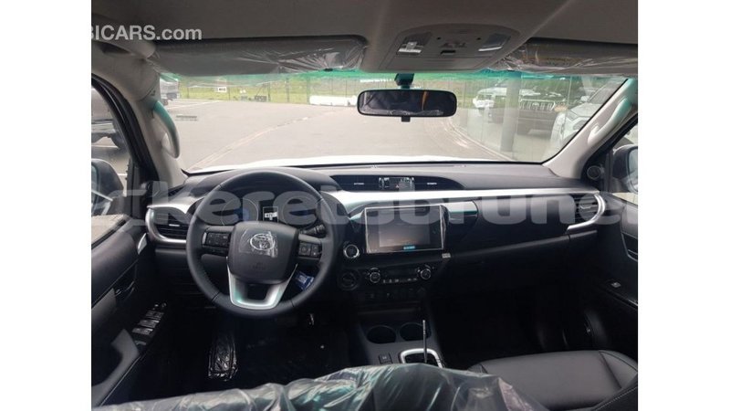 Big with watermark toyota hilux belait import dubai 3463