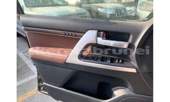 Buy Import Toyota Land Cruiser Black Car in Import - Dubai in Belait Buy Import Toyota Land Cruiser Black Car in Import - Dubai in Belait