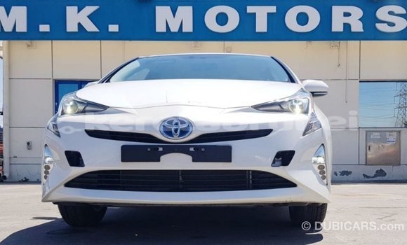 Buy Import Toyota Prius White Car in Import - Dubai in Belait Buy Import Toyota Prius White Car in Import - Dubai in Belait