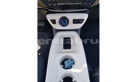 Buy Import Toyota Prius White Car in Import - Dubai in Belait Buy Import Toyota Prius White Car in Import - Dubai in Belait
