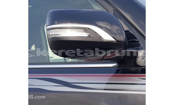 Buy Import Toyota Land Cruiser Black Car in Import - Dubai in Belait Buy Import Toyota Land Cruiser Black Car in Import - Dubai in Belait