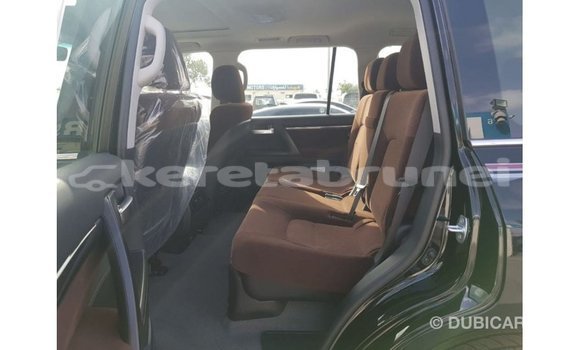 Buy Import Toyota Land Cruiser Black Car in Import - Dubai in Belait Buy Import Toyota Land Cruiser Black Car in Import - Dubai in Belait