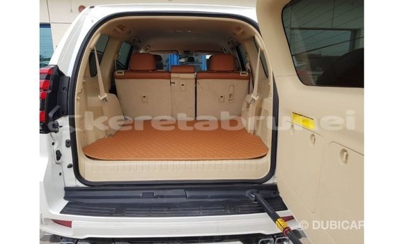 Buy Import Toyota Prado White Car in Import - Dubai in Belait Buy Import Toyota Prado White Car in Import - Dubai in Belait