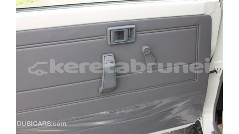 Big with watermark toyota land cruiser belait import dubai 3478