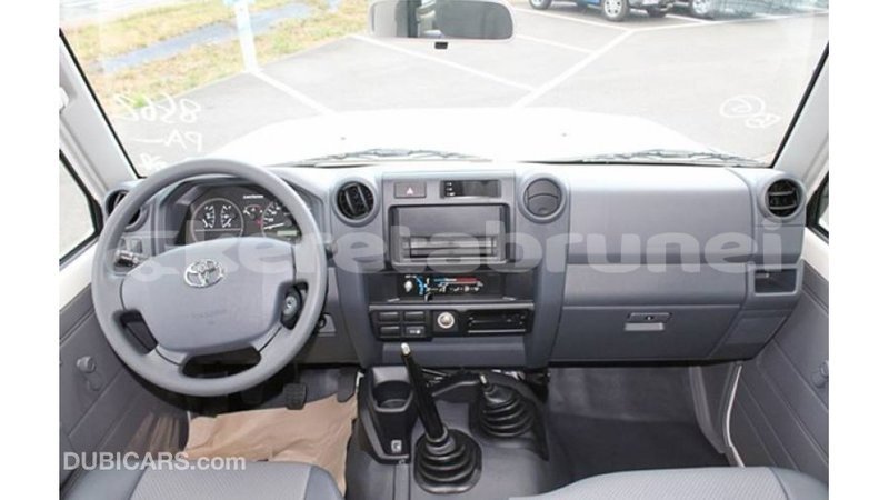 Big with watermark toyota land cruiser belait import dubai 3478