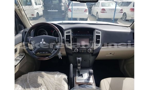 Buy Import Mitsubishi Pajero Red Car in Import - Dubai in Belait Buy Import Mitsubishi Pajero Red Car in Import - Dubai in Belait