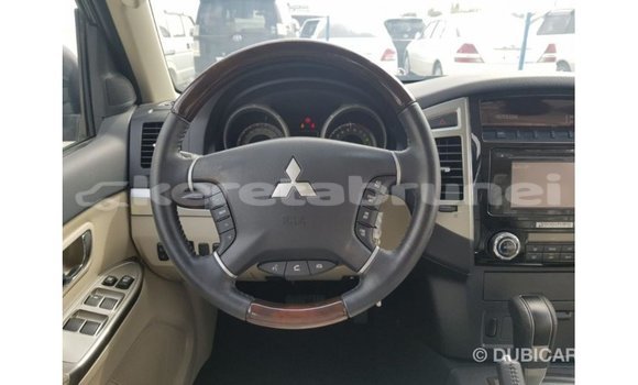 Buy Import Mitsubishi Pajero Red Car in Import - Dubai in Belait Buy Import Mitsubishi Pajero Red Car in Import - Dubai in Belait