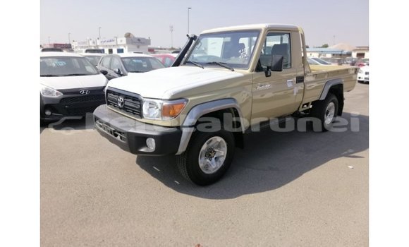 Buy Import Toyota Land Cruiser Beige Car in Import - Dubai in Belait Buy Import Toyota Land Cruiser Beige Car in Import - Dubai in Belait