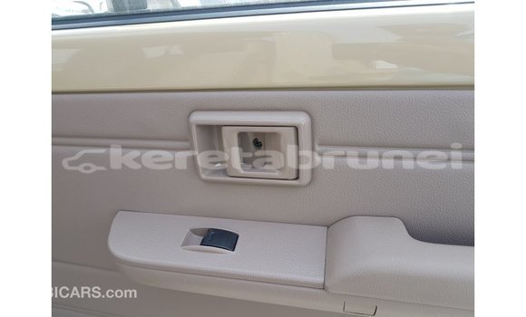 Buy Import Toyota Land Cruiser Beige Car in Import - Dubai in Belait Buy Import Toyota Land Cruiser Beige Car in Import - Dubai in Belait