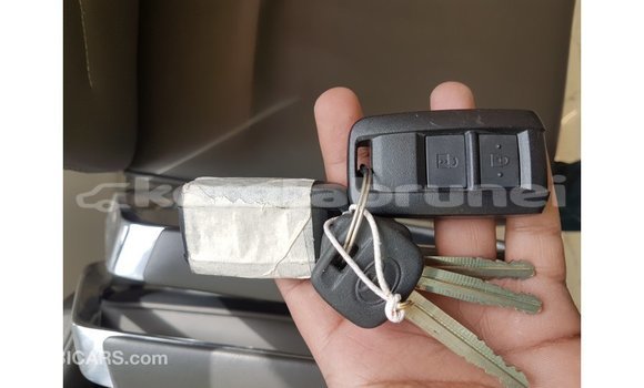 Buy Import Toyota Land Cruiser Beige Car in Import - Dubai in Belait Buy Import Toyota Land Cruiser Beige Car in Import - Dubai in Belait