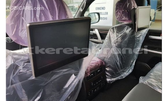 Buy Import Toyota Land Cruiser Black Car in Import - Dubai in Belait Buy Import Toyota Land Cruiser Black Car in Import - Dubai in Belait