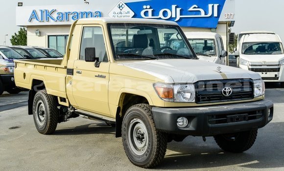 Buy Import Toyota Land Cruiser Beige Car in Import - Dubai in Belait Buy Import Toyota Land Cruiser Beige Car in Import - Dubai in Belait