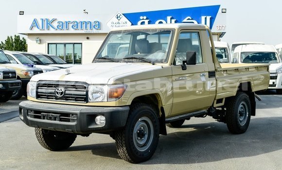 Buy Import Toyota Land Cruiser Beige Car in Import - Dubai in Belait Buy Import Toyota Land Cruiser Beige Car in Import - Dubai in Belait