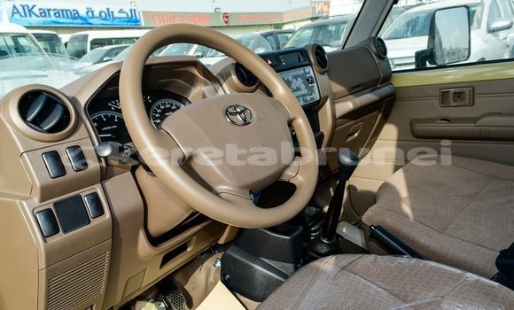 Buy Import Toyota Land Cruiser Beige Car in Import - Dubai in Belait Buy Import Toyota Land Cruiser Beige Car in Import - Dubai in Belait