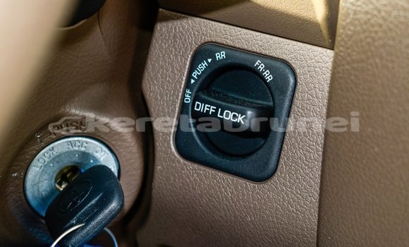 Buy Import Toyota Land Cruiser Beige Car in Import - Dubai in Belait Buy Import Toyota Land Cruiser Beige Car in Import - Dubai in Belait