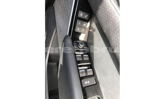 Buy Import Land Rover Range Rover White Car in Import - Dubai in Belait Buy Import Land Rover Range Rover White Car in Import - Dubai in Belait