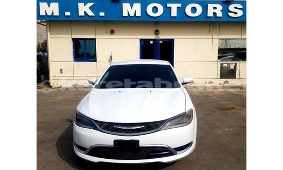 Buy Import Chrysler 200 White Car in Import - Dubai in Belait