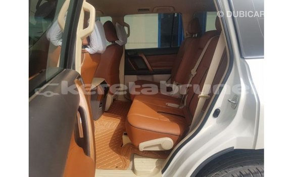 Buy Import Toyota Land Cruiser White Car in Import - Dubai in Belait Buy Import Toyota Land Cruiser White Car in Import - Dubai in Belait