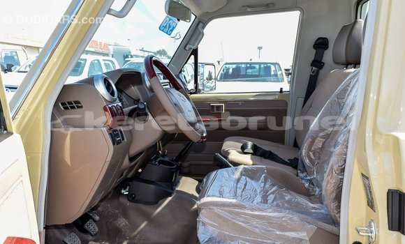 Buy Import Toyota Land Cruiser Beige Car in Import - Dubai in Belait Buy Import Toyota Land Cruiser Beige Car in Import - Dubai in Belait