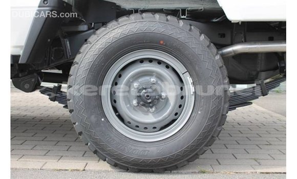 Buy Import Toyota Land Cruiser White Car in Import - Dubai in Belait Buy Import Toyota Land Cruiser White Car in Import - Dubai in Belait