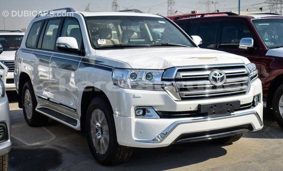 Buy Import Toyota Land Cruiser White Car in Import - Dubai in Belait Buy Import Toyota Land Cruiser White Car in Import - Dubai in Belait