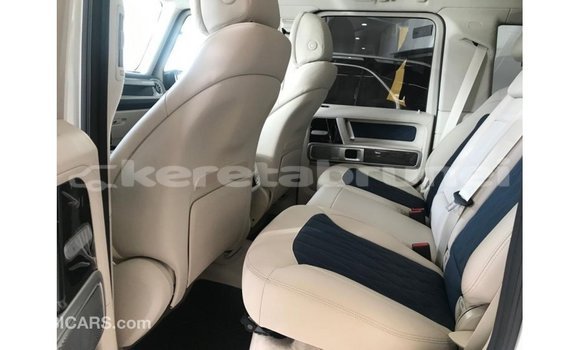 Buy Import Mercedes-Benz 190 White Car in Import - Dubai in Belait Buy Import Mercedes-Benz 190 White Car in Import - Dubai in Belait