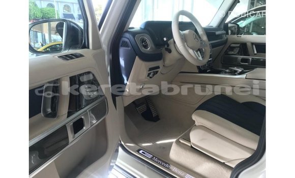 Buy Import Mercedes-Benz 190 White Car in Import - Dubai in Belait Buy Import Mercedes-Benz 190 White Car in Import - Dubai in Belait