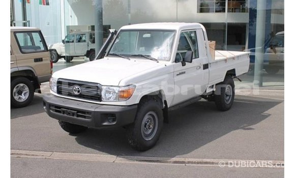 Buy Import Toyota Land Cruiser White Car in Import - Dubai in Belait Buy Import Toyota Land Cruiser White Car in Import - Dubai in Belait