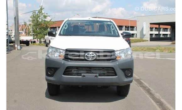 Buy Import Toyota Hilux White Car in Import - Dubai in Belait Buy Import Toyota Hilux White Car in Import - Dubai in Belait