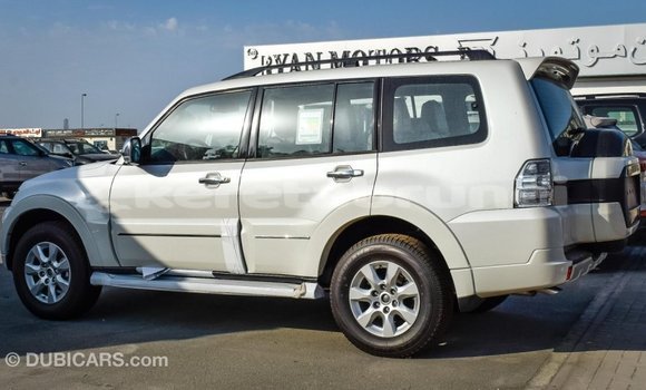 Buy Import Mitsubishi Pajero White Car in Import - Dubai in Belait Buy Import Mitsubishi Pajero White Car in Import - Dubai in Belait