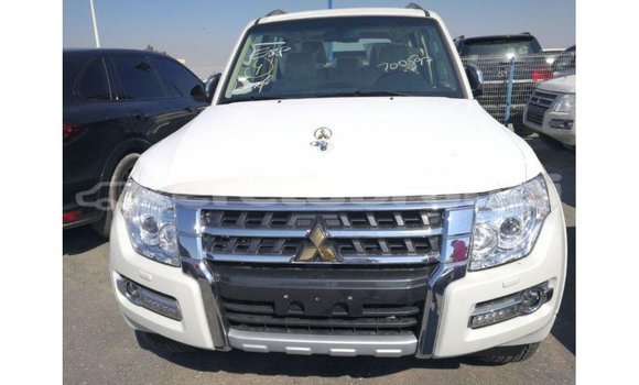 Buy Import Mitsubishi Pajero White Car in Import - Dubai in Belait Buy Import Mitsubishi Pajero White Car in Import - Dubai in Belait