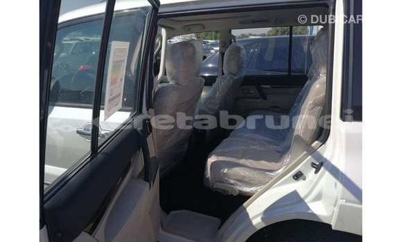 Buy Import Mitsubishi Pajero White Car in Import - Dubai in Belait Buy Import Mitsubishi Pajero White Car in Import - Dubai in Belait