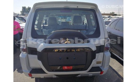 Buy Import Mitsubishi Pajero White Car in Import - Dubai in Belait Buy Import Mitsubishi Pajero White Car in Import - Dubai in Belait