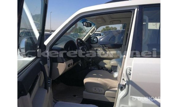 Buy Import Mitsubishi Pajero White Car in Import - Dubai in Belait Buy Import Mitsubishi Pajero White Car in Import - Dubai in Belait