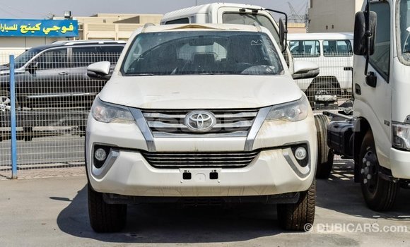 Buy Import Toyota Fortuner White Car in Import - Dubai in Belait Buy Import Toyota Fortuner White Car in Import - Dubai in Belait