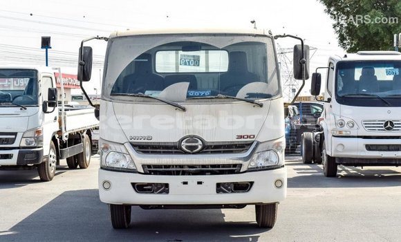 Buy Import Hino 300 Series White Truck in Import - Dubai in Belait Buy Import Hino 300 Series White Truck in Import - Dubai in Belait