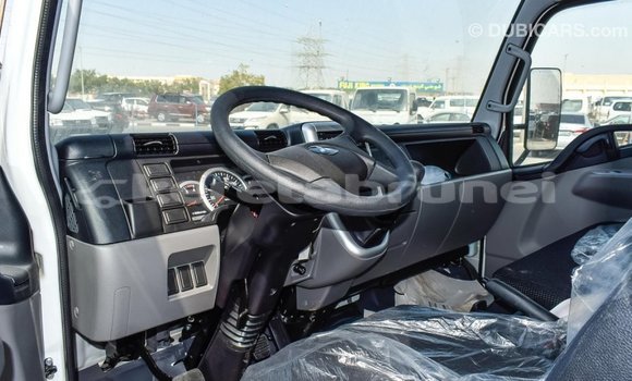 Buy Import Mitsubishi Carisma White Car in Import - Dubai in Belait Buy Import Mitsubishi Carisma White Car in Import - Dubai in Belait