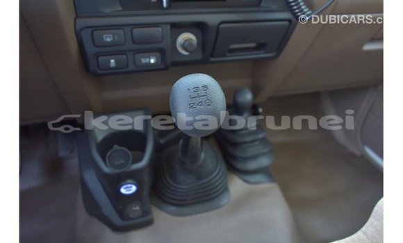 Buy Import Toyota Land Cruiser White Car in Import - Dubai in Belait Buy Import Toyota Land Cruiser White Car in Import - Dubai in Belait